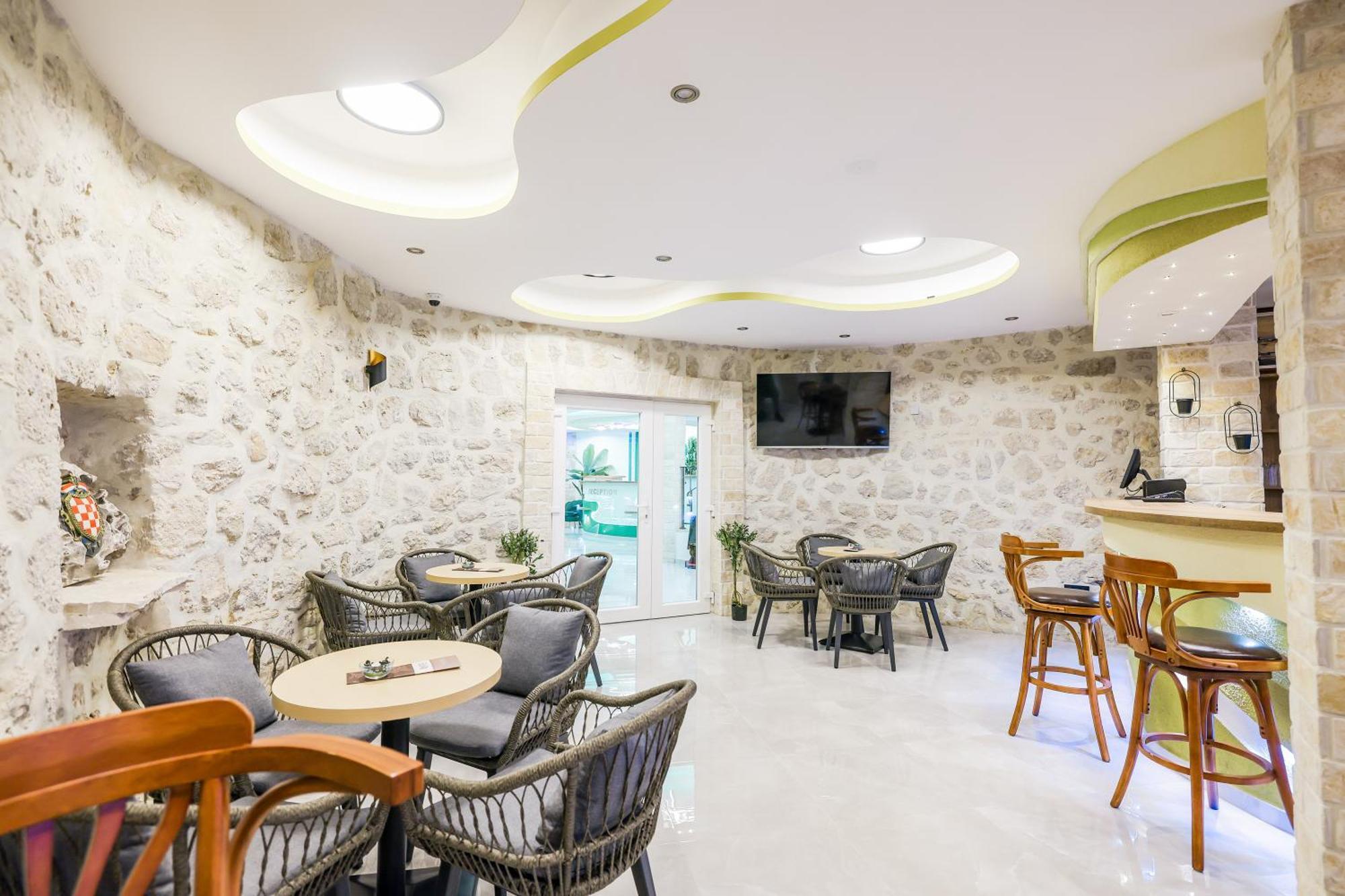 Hotel Kanjon Zrmanje Obrovac Exterior foto